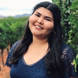 Meet your Posher, Yulissa